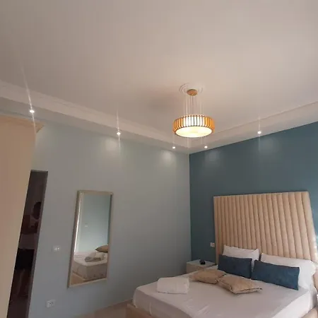Villa Christine Free Parking 招待所