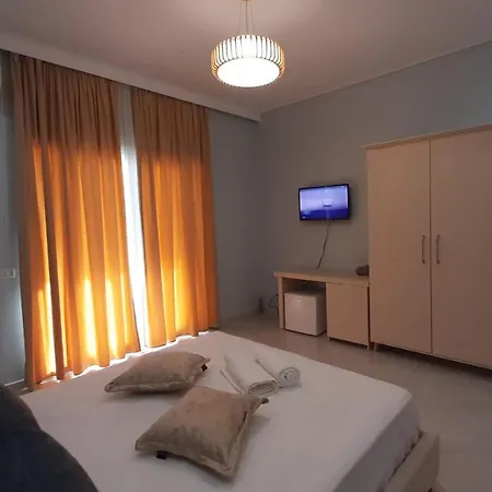 Villa Christine Free Parking * Vlorë