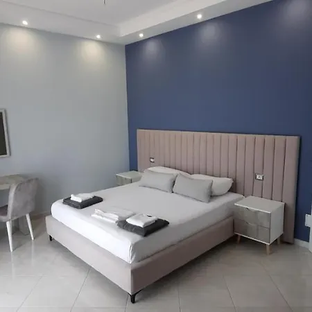 Villa Christine Free Parking Vlorë