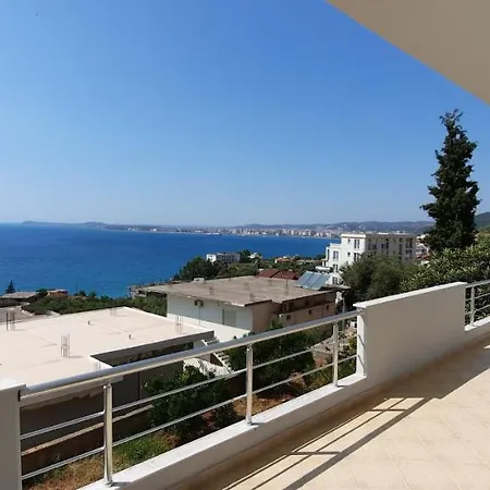 Villa Christine Free Parking 招待所 Vlorë