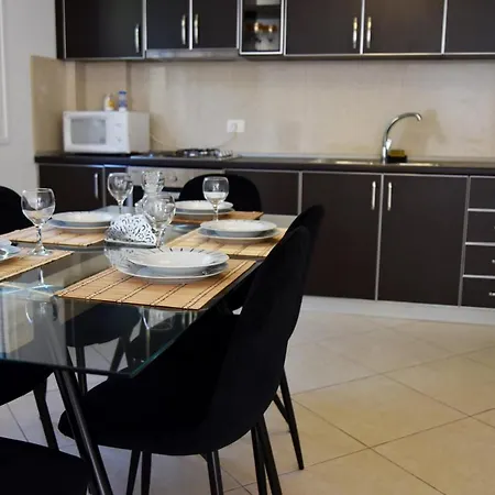 Villa Christine Free Parking * Vlorë
