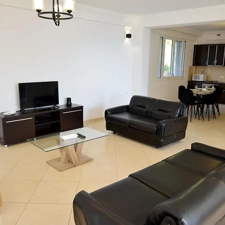 Villa Christine Free Parking Konukevi Avlonya